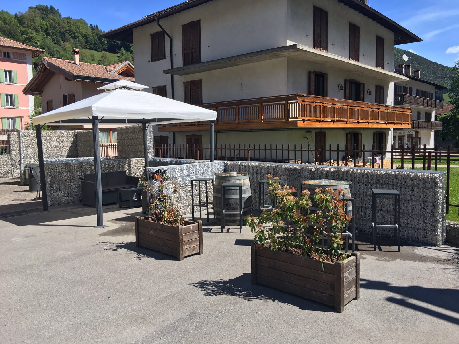 [Gabbione in pietrame per recinzione]